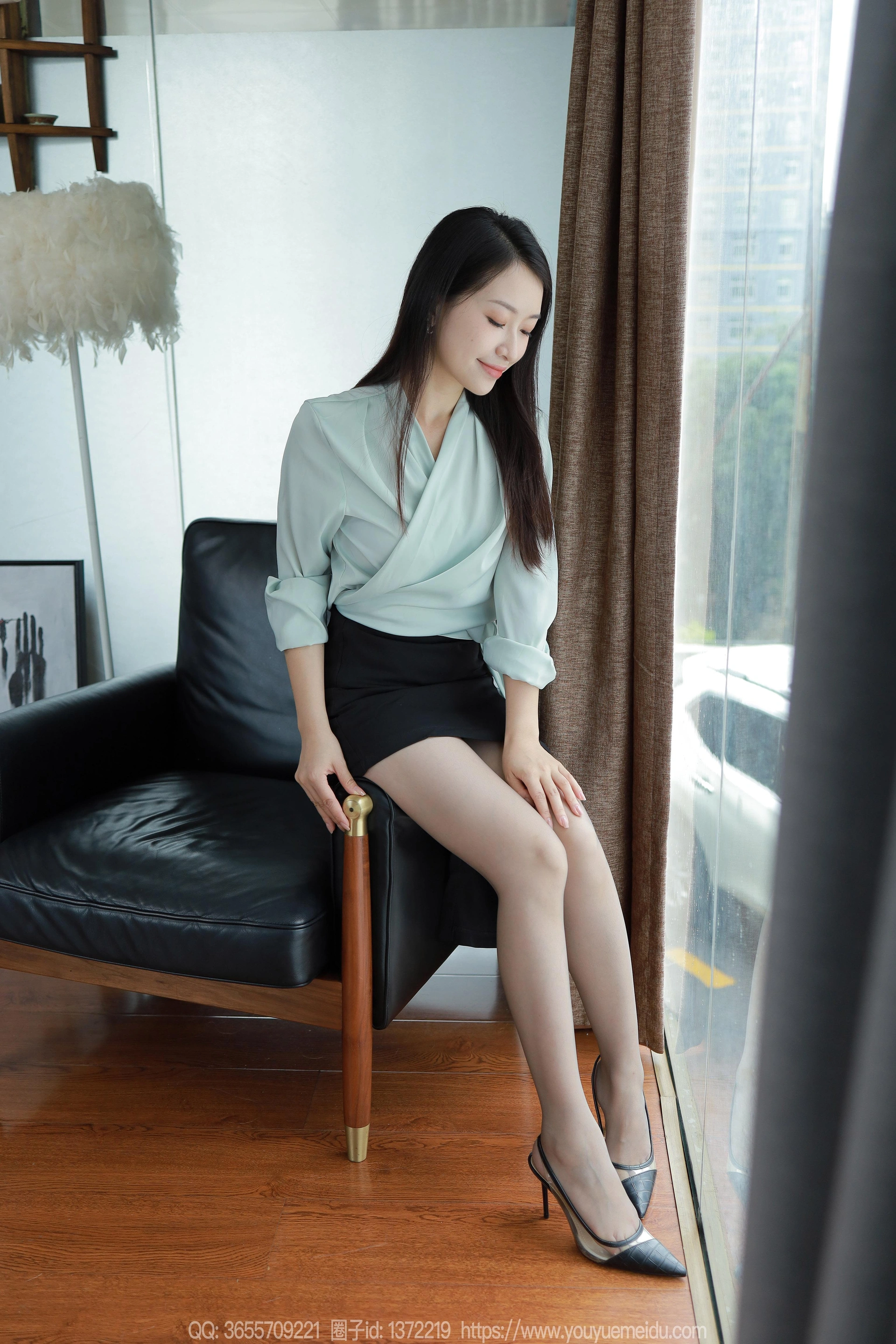 [IESS异思趣向] 2024.07.14 丝享家 1793 小婕《灰色丝》 2